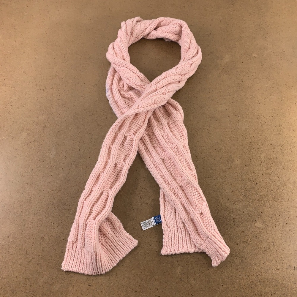 Old Navy Women's One Size Pink Cable-Knit Scarf NWT *Flaw
